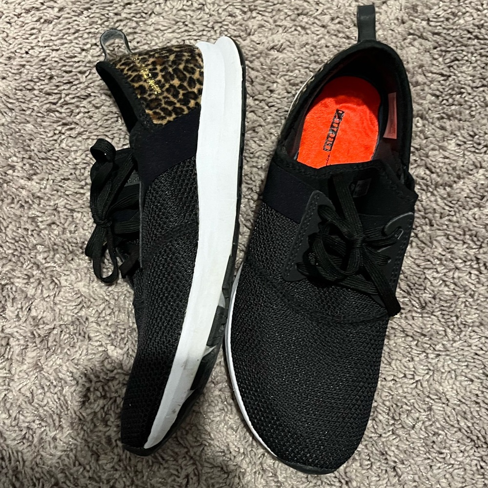New Balance leopard sneakers